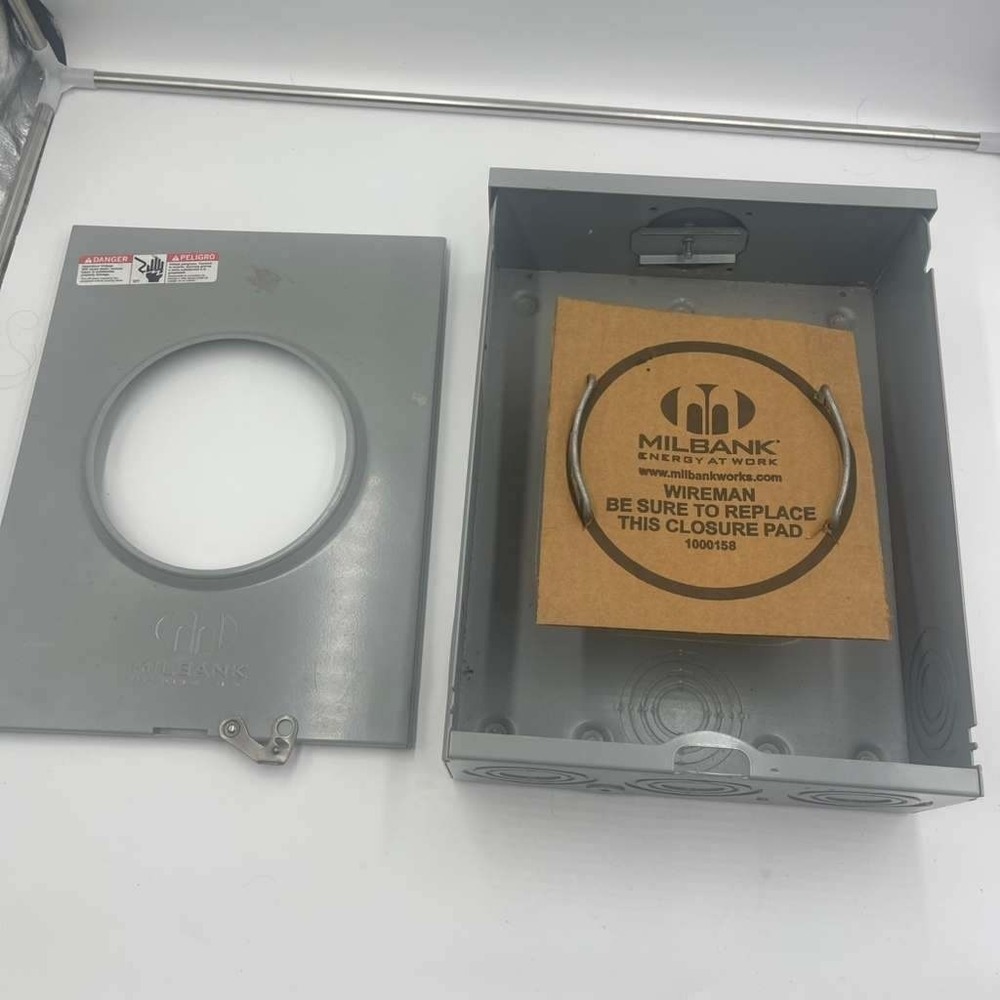 Milbank 200 Amp 4 Jaw Ringless Meter‎ Socket 600V Gray Steel Enclosure NEMA 3R